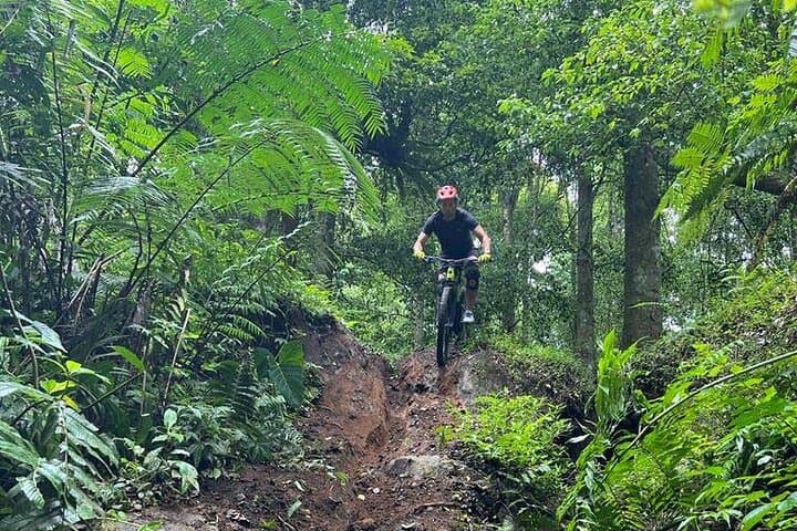 Secret Single Track MTB Adventure: Bedugul to Tabanan Mountain Bike Tour photo 6