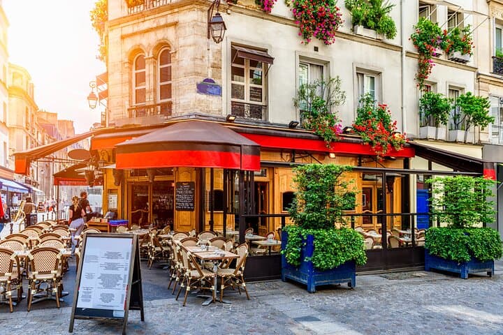 Paris City Center Self-Guided Walking Tour — Bastille to Eiffel Tower photo 6