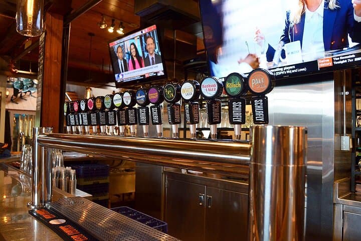 St. Louis Barbecue & Brewery Private Tour: BBQ Joints, Craft Breweries & History photo 2