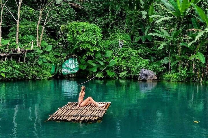 Vang Vieng Tour A: Blue Lagoon 3, Caves, Zipline & River Kayak Day Trip photo 1