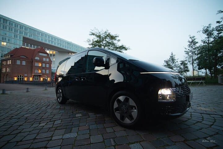 Explore Hamburg in a First-Class Van: Harbor, Speicherstadt & Reeperbahn Tour photo 2