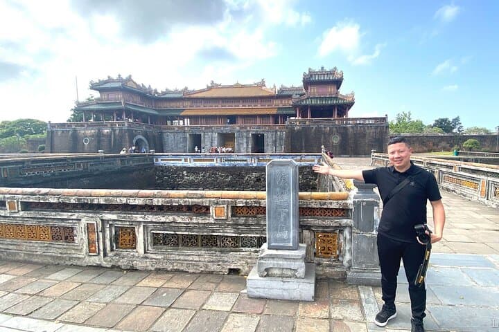 Hue Private Full-Day Guided Tour: Imperial Citadel, Pagodas & Royal Tombs photo 2