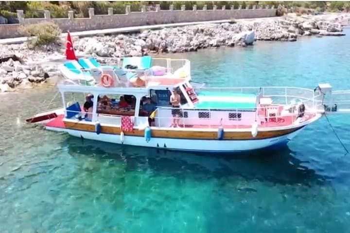 Private Marmaris & Icmeler Full-Day Boat Trip: Paradise Island and Phosphorus Cave Cruise photo 1
