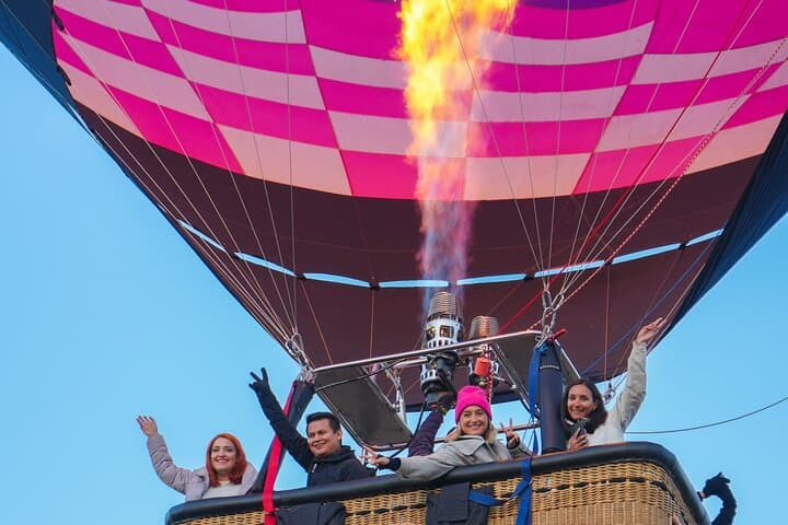 Sunrise Hot-Air Balloon Over Teotihuacan: Flight, Cave Breakfast & Archaeological Visit photo 6
