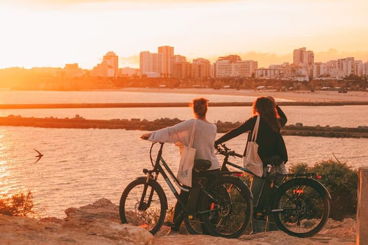 Ferragudo Bike Rentals: Self-Guided E‑Bike & Fat‑Tire Routes Along the Algarve Coast