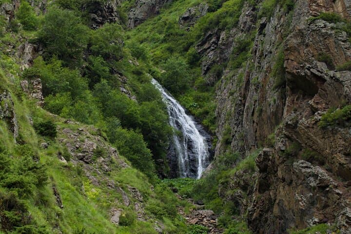 Half-Day Dariali Gorge & Gveleti Waterfalls Tour from Kazbegi photo 4