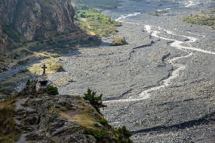 Kazbegi Half-Day Private Tour to Dariali Gorge and Gveleti Waterfalls photo 2