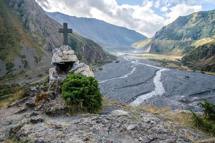 Kazbegi Half-Day Private Tour to Dariali Gorge and Gveleti Waterfalls photo 1