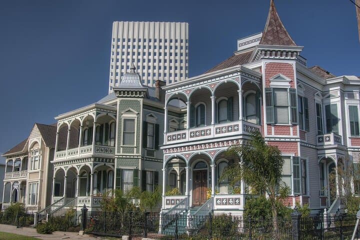 Galveston Reconstructed Private Tour: Model-T Heritage Drive Through Historic Districts photo 3