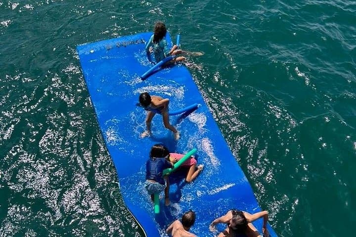 Tamarindo Morning Family Catamaran: Snorkel, Paddle & Wildlife Watching photo 3