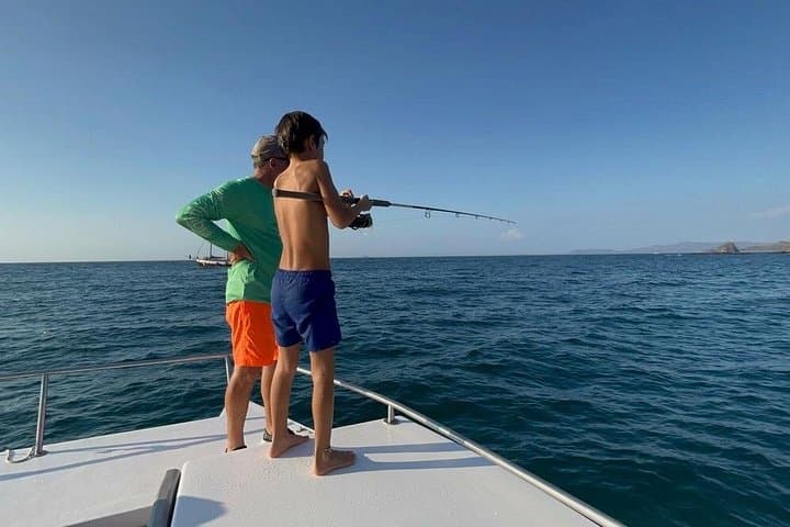 Tamarindo Morning Family Catamaran: Snorkel, Paddle & Wildlife Watching photo 4