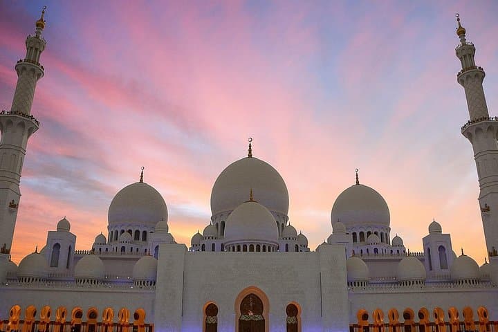 Private Abu Dhabi City & Historical Tour from Dubai — Sheikh Zayed, Heritage Village, Yas Island photo 3