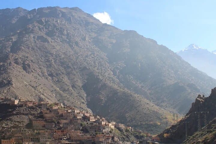 Imnan Valley Trek: 2-Day Atlas Mountains Hike from Marrakech