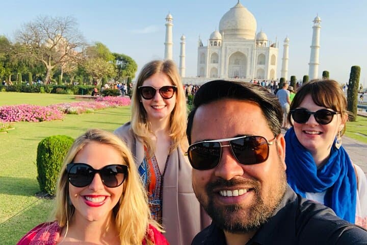 Fast Train Agra & Jaipur: 2-Day Tour from Delhi by Private Car