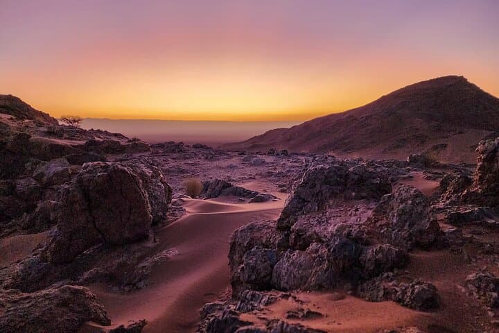 Zagora Desert 2-Day Trip from Marrakech: Camel Ride, Ait Ben Haddou & Berber Camp