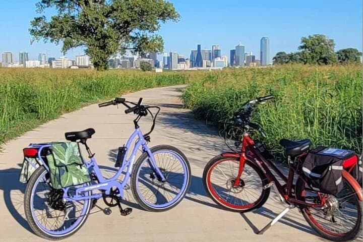 Explore Dallas by Pedego: White Rock Lake Electric Bike Rentals photo 3