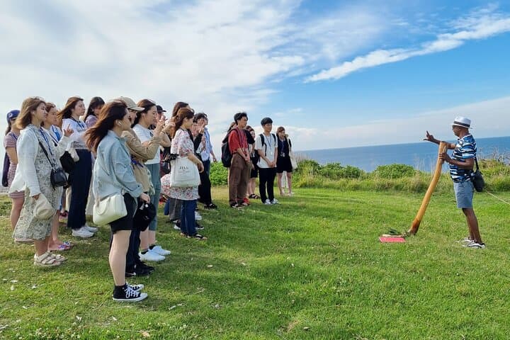 Bondi Aboriginal Walking Tour with Elder Walangari: Coastal History, Rock Carvings & Didgeridoo