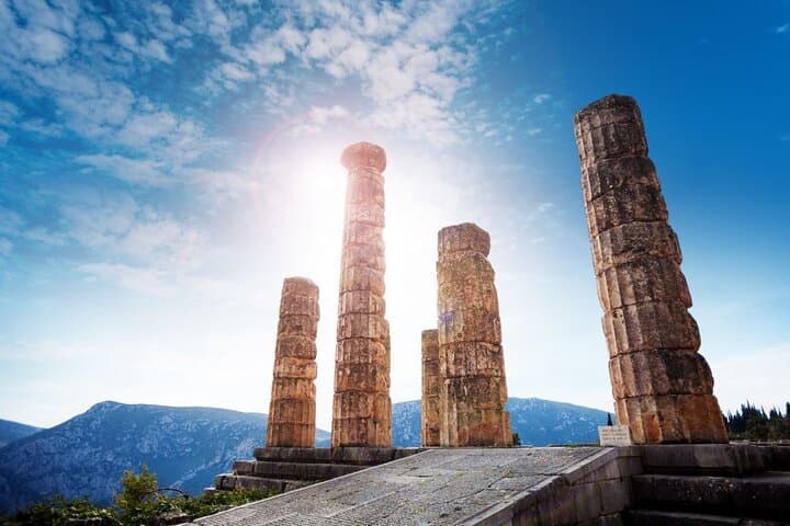 Delphi and Meteora Express Day Tour — Private Day Trip from Athens to Oracle and Sky-High Monasteries photo 3