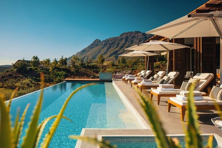Full-Day Cape Winelands Private Tour: Stellenbosch & Franschhoek Wine Tasting photo 2