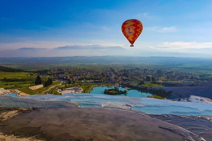 Dawn Balloon Flight Over Pamukkale's White Terraces photo 5