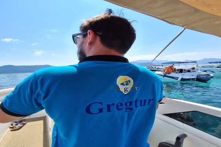 Angra to Ilha Grande Private Boat Tour with Barbecue & Drinks photo 6