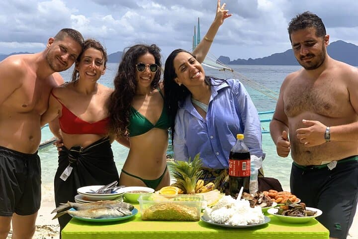 Private El Nido Tour C: Full-Day Island Hopping with Lunch photo 2