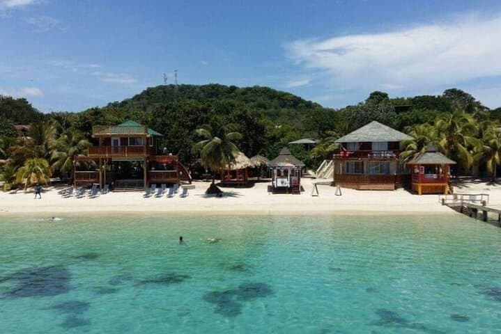 Private Roatan Chocolate and Rum Tour with Custom Island Stops photo 2
