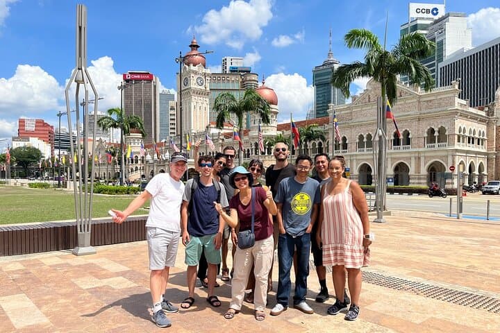 Kuala Lumpur Walking Tour: Heritage, Parks & Chinatown on a 4‑Hour Walk