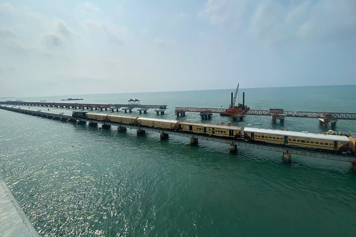 Temples-to-Backwaters-19-Day-Tamil-Nadu-and-Kerala-Cultural-Adventure