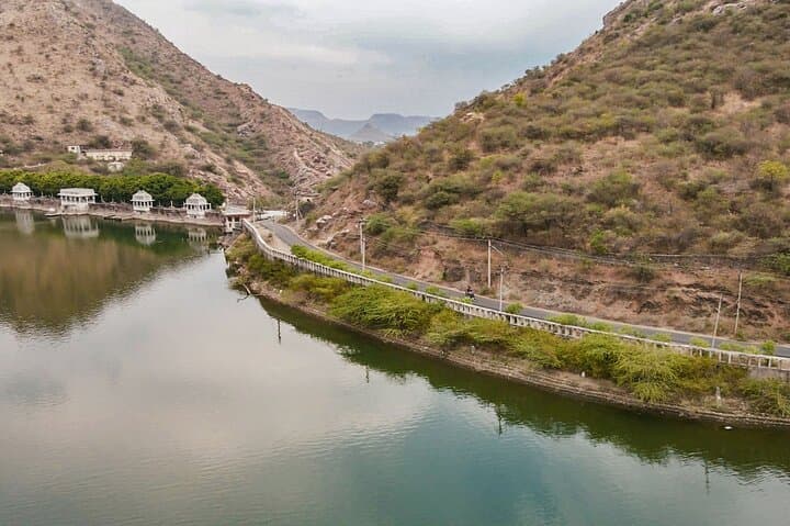 Lake Badi Drone & E-Bike Workshop: Udaipur Countryside Film Trail photo 5
