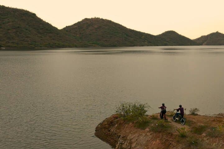 Lake Badi Drone & E-Bike Workshop: Udaipur Countryside Film Trail