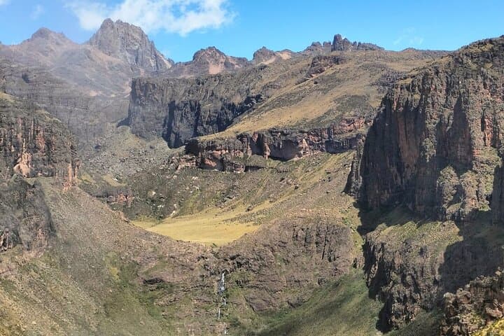 Chogoria–Sirimon Mt. Kenya: 6-Day Summit Trek to Point Lenana