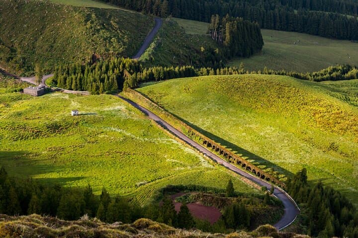 Hiking Serra Devassa: Half-Day Rim Hike to Sete Cidades Views
