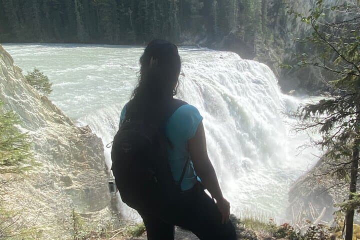 Exploring Takakkaw Falls and Emerald Lake: A Waterfall Adventure in Yoho National Park photo 4