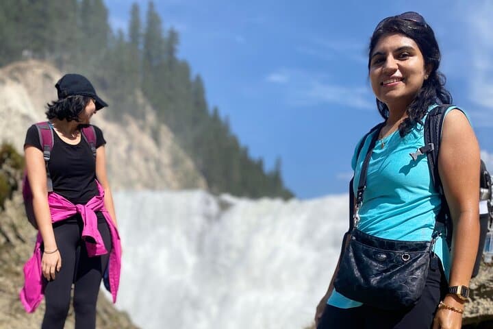 Exploring Takakkaw Falls and Emerald Lake: A Waterfall Adventure in Yoho National Park