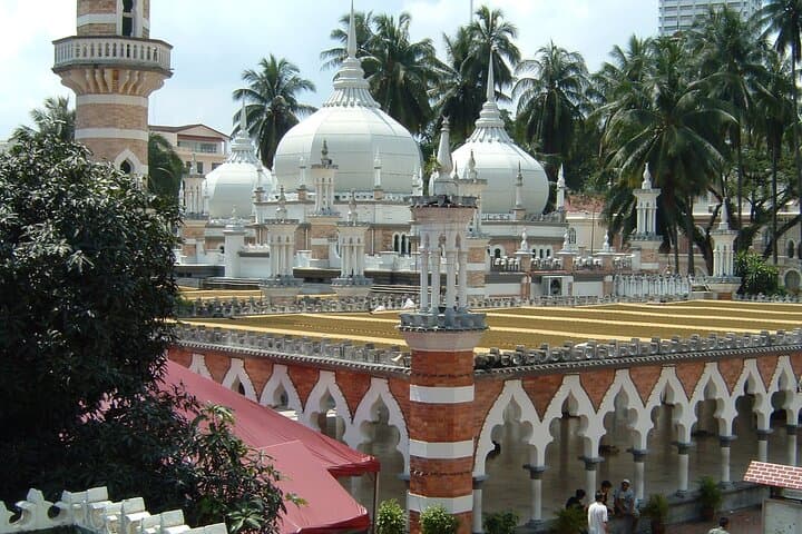 Full-Day Kuala Lumpur Walking Tour: Old Quarter, Markets & Temples photo 5