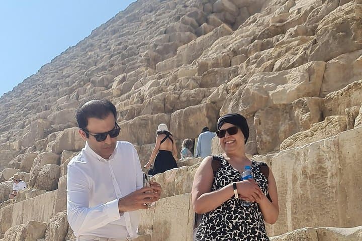 Full-Day Private Tour: Giza Pyramids, Egyptian Museum & Khan el-Khalili Bazaar photo 6
