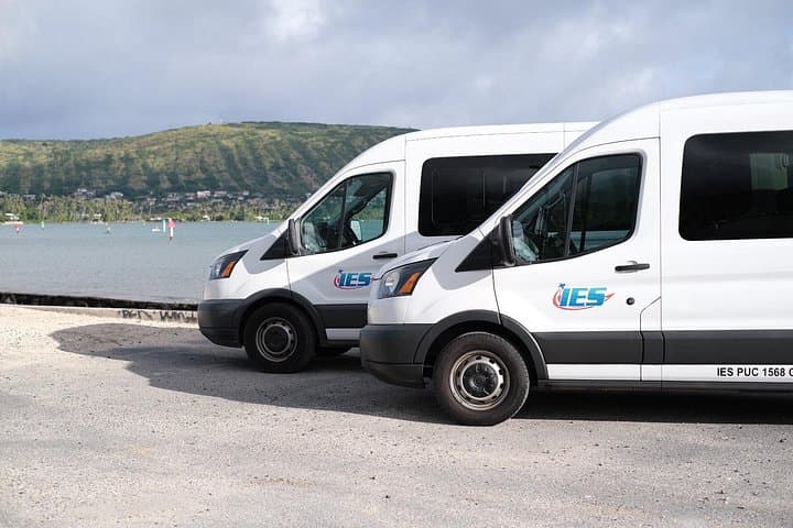 Waikiki to HNL Shared Shuttle: Reliable Airport Transfer from Waikiki Hotels photo 1