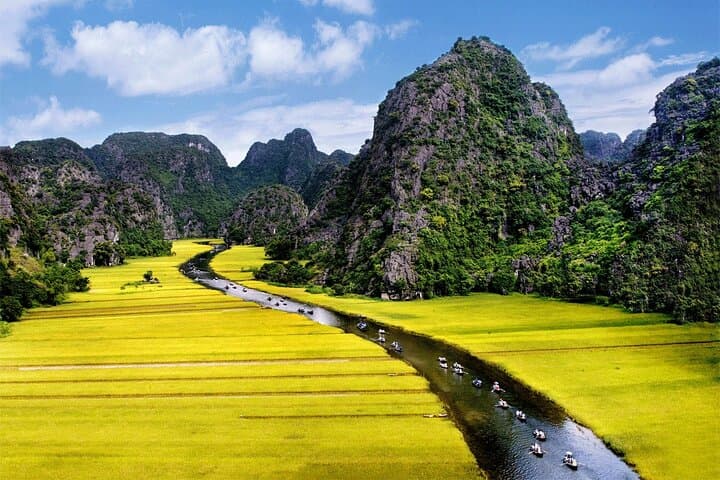 Ninh Binh Gateway: 2-Day Tam Coc & Mua Cave Overnight Tour from Hanoi photo 2