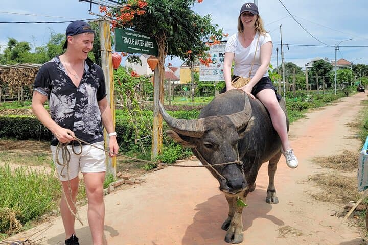 Hoi An Countryside Bicycle & Cooking Class — Tra Que Village Experience