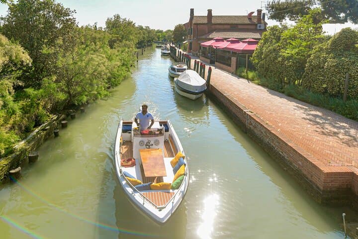 Private Boat Tour to Murano, Burano and Torcello from Venice