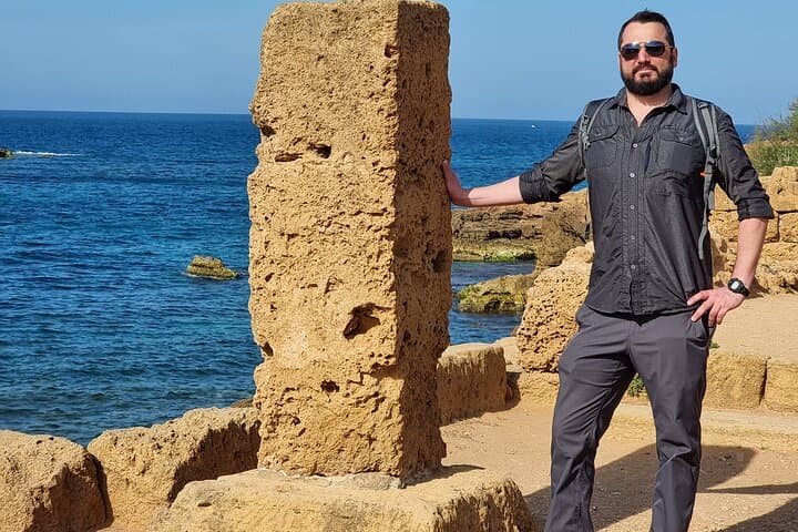 Roman Ruins and Coastal Views: Tipaza & Cherchell Day Tour from Algiers