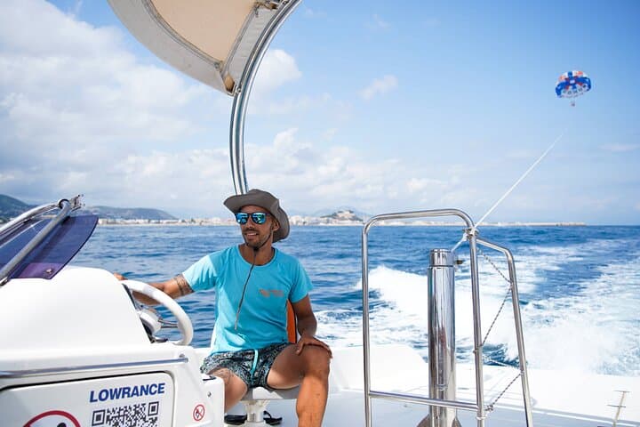 Parasailing in Denia: Soar Over the Costa Blanca from Puerto de Dénia photo 2