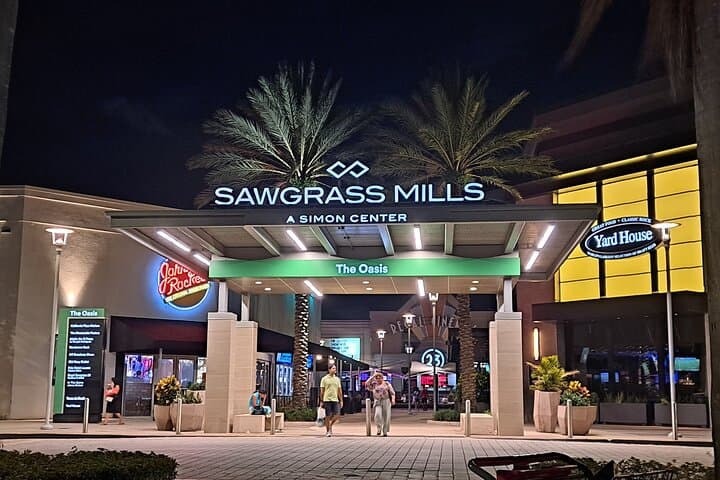 Full-Day Sawgrass Mills Outlet Shopping Tour from Miami Beach