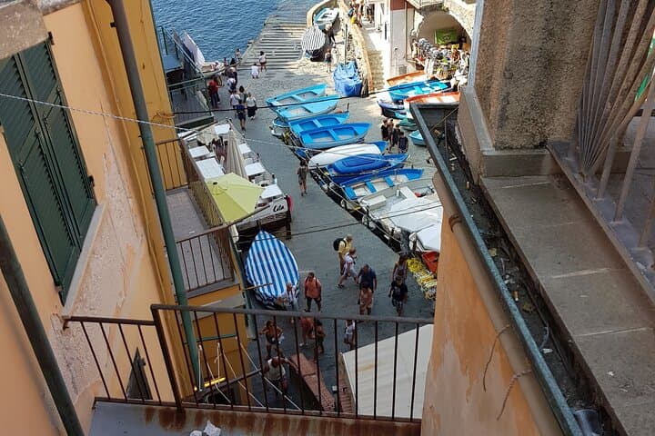 Cinque Terre Private Day Tour from Rome — Train, Trails & Coastal Cruise photo 5