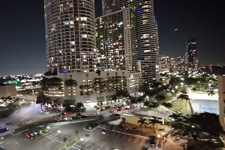 Luxury Private SUV Transfer: MIA Airport to Port of Miami photo 5