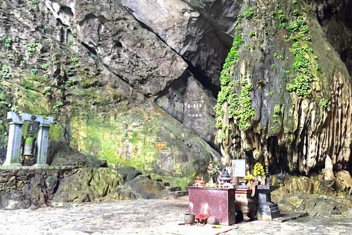 Perfume Pagoda Day Trip from Hanoi: Boat Ride, Mountain Steps & Huong Tich Cave photo 2