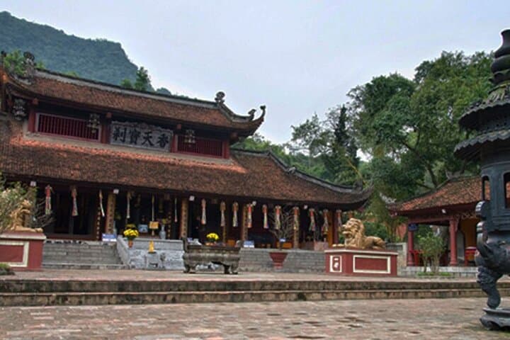 Perfume Pagoda Day Trip from Hanoi: Boat, Caves & Pilgrim Steps photo 4