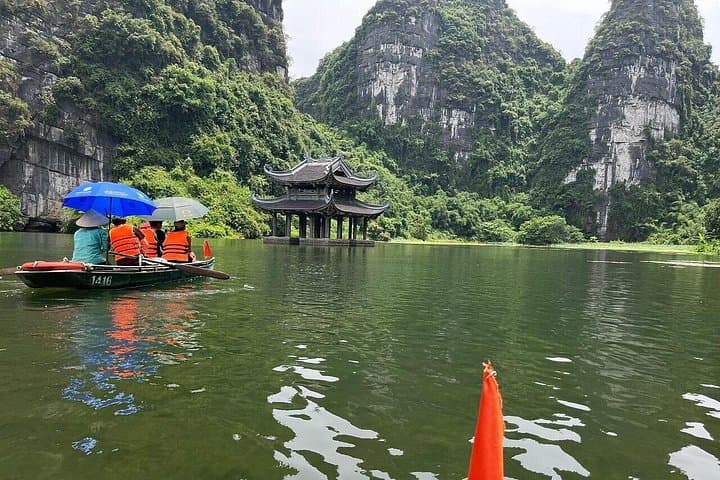 Hoa Lu, Trang An & Mua Cave: Deluxe Small-Group Day Tour from Hanoi photo 5
