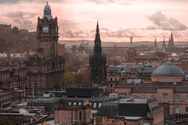 Executive Edinburgh Full-Day Tour: Private Highlights from Arthur's Seat to Rosslyn Chapel
